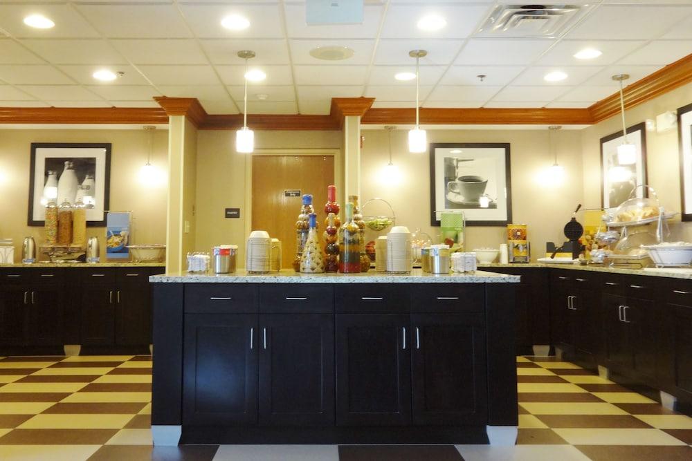 Hampton Inn&suites