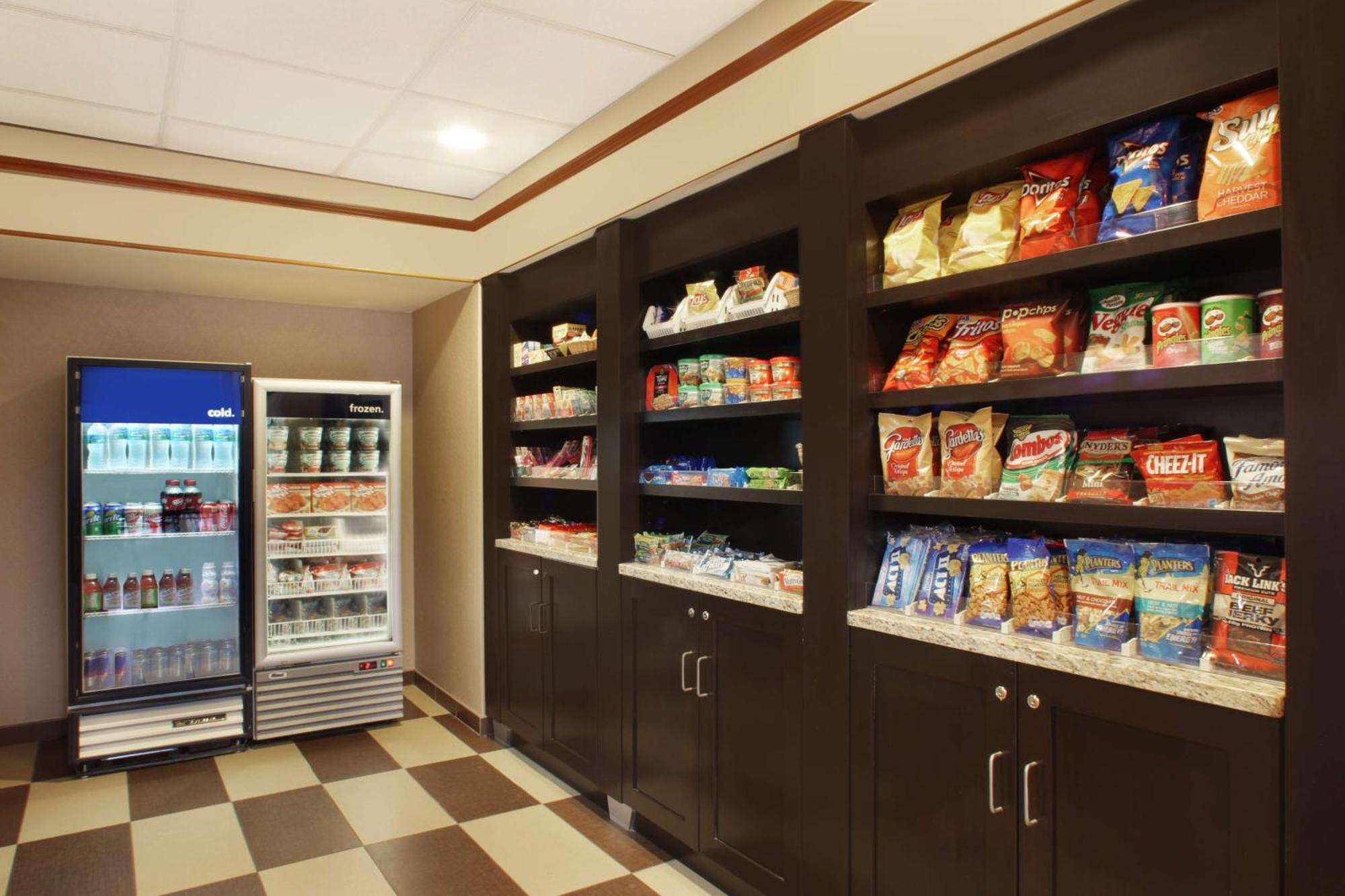 Hampton Inn&suites Hotel